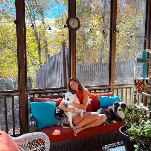 Meet your Posher, Sage - Picture 2 of 2